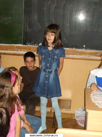 buna sunt noua! - Buna.Eu sunt Lorena si am 9 ani.Sunt satena cu - Sal